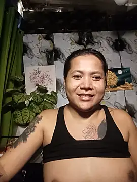 TabooSHOWgirl18 live cam on StripChat
