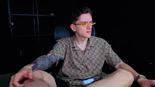 FelixStarkk live cam on StripChat
