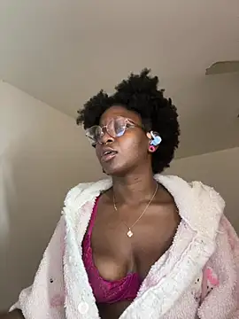 mochakaia live cam on StripChat