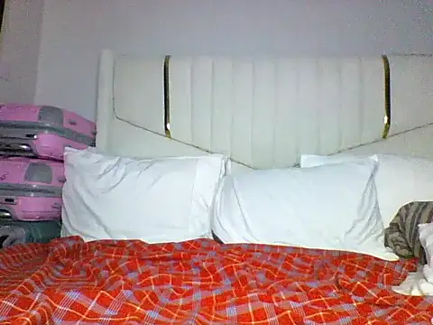bluevile12 live cam on StripChat