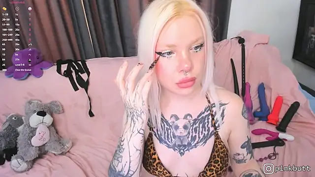 HelenGoat live cam on StripChat