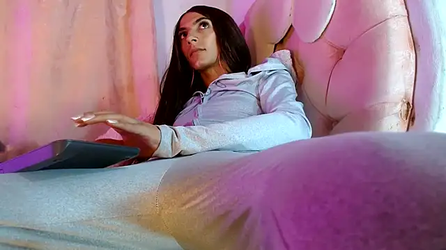 Foxkatty69 live cam on StripChat