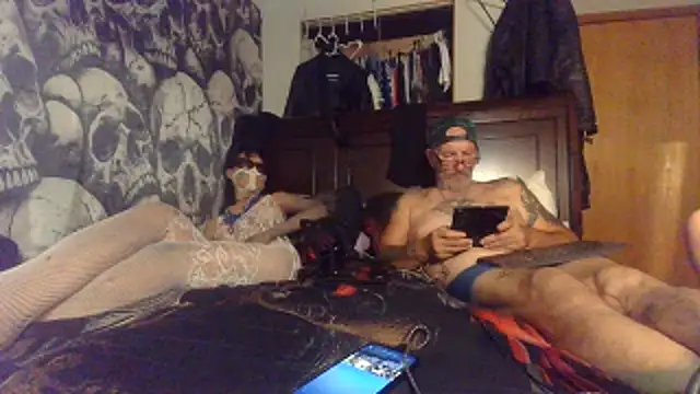 bigdaddyrooster (Ask my age) - bust a huge load