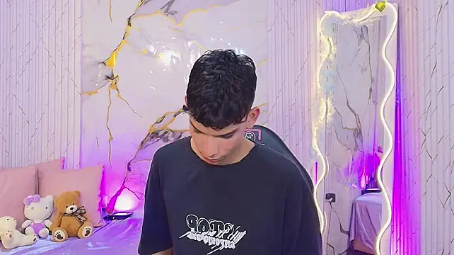 ANGELIC_TAY webcam