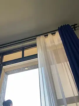Sis27 live cam on StripChat