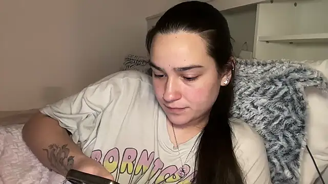 anitayurmoniii live cam on StripChat