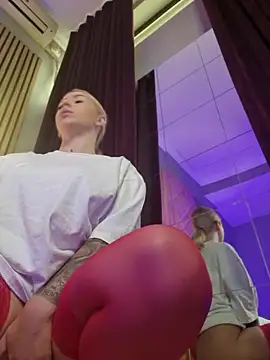 IveySin live cam on StripChat