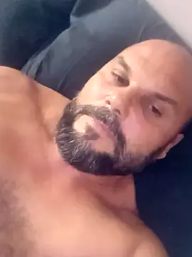 Javierchico live cam on StripChat