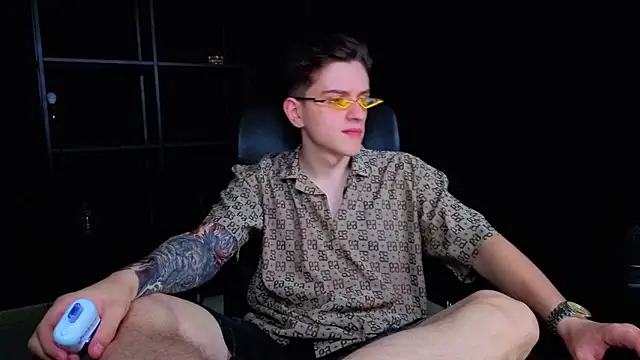 FelixStarkk live cam on StripChat