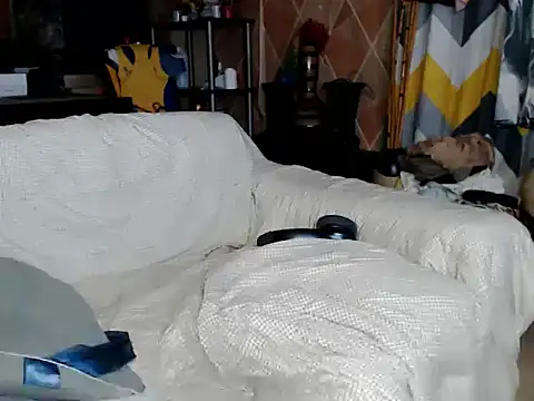 Trish_CurveCock live cam on StripChat