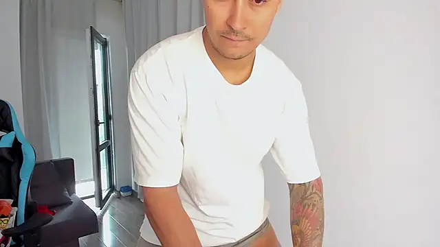 MatMalonne live cam on StripChat
