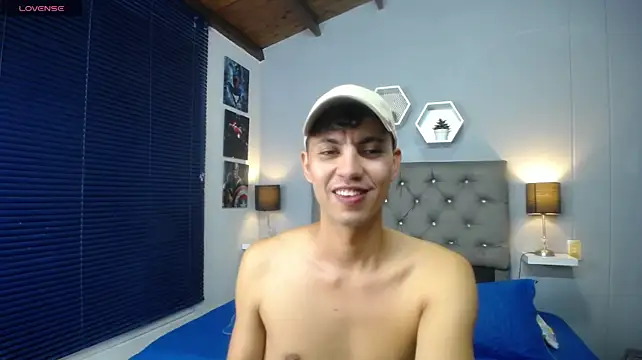 xxx_thesupercum_ live cam on StripChat