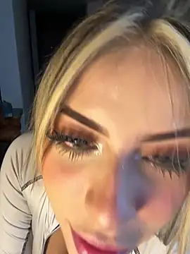 MiaWhitePink_
