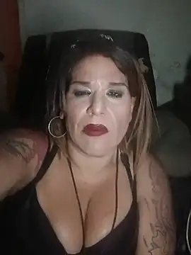 deedeedoll82222