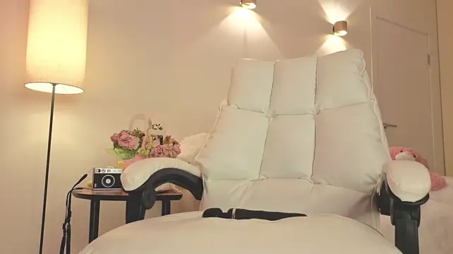 milli_sun_ live cam on StripChat