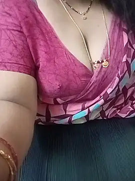 your-sameera live cam on StripChat
