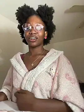mochakaia live cam on StripChat
