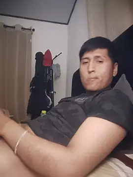 Boypolohot live cam on StripChat