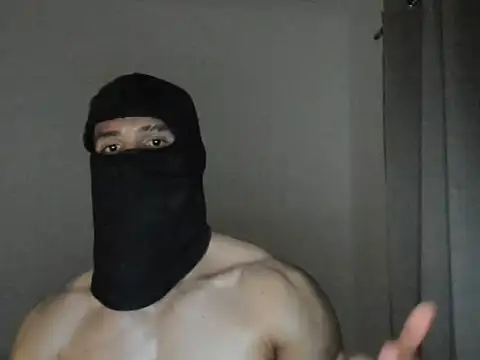mysterious_muscles live cam on StripChat