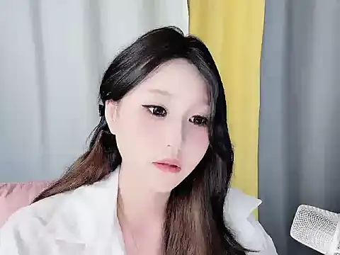 bingbing1212 live cam on StripChat