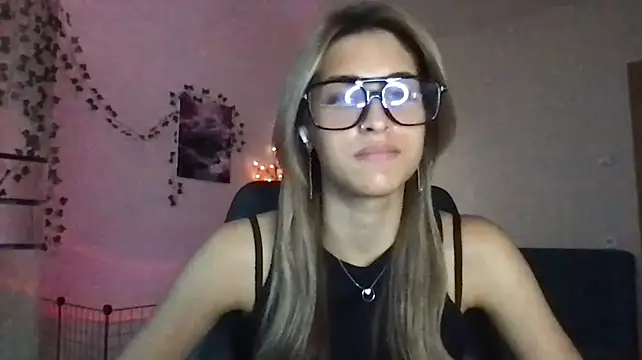 Rossy_Vega live cam on StripChat