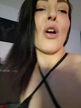 AryaSummersReal