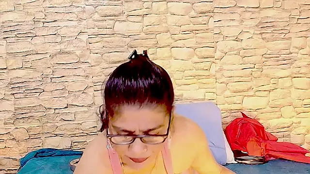 IndianAllure webcam