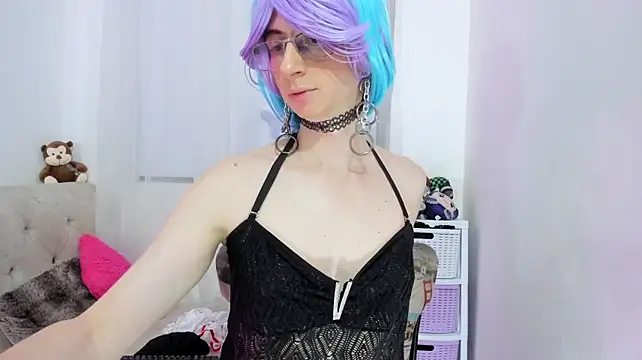 kimberlyjohnsoon (T milf) - Cum in public show