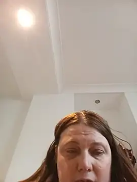 HotHornyEmmaX live cam on StripChat