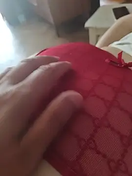 MadaamJizz_DickLewd live cam on StripChat