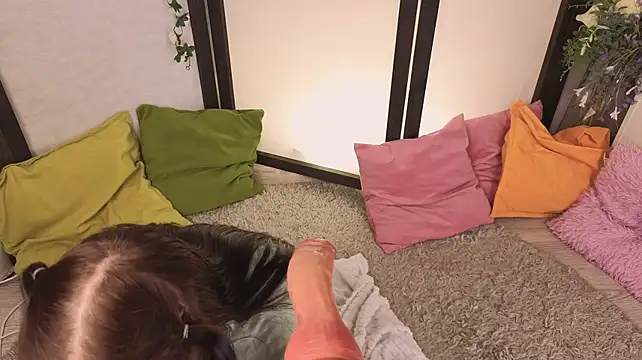 Tiny_Emmy live cam on StripChat