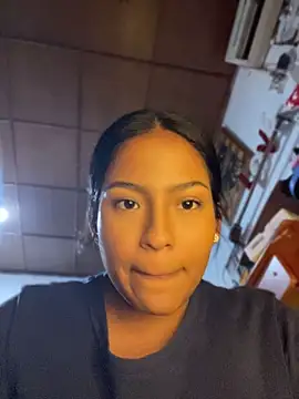 leahbar stripchat
