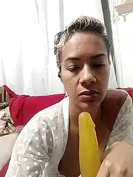 LadyWolff live cam on StripChat
