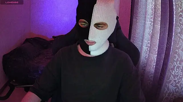 ZXCENSORED- live cam on StripChat