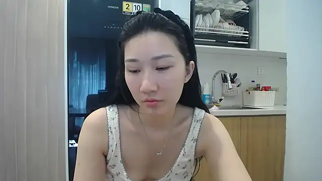Asiagirll live cam on StripChat