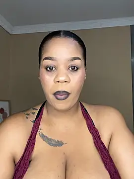 Webcam Model(THICKBUNNYCHICKxxx) is live