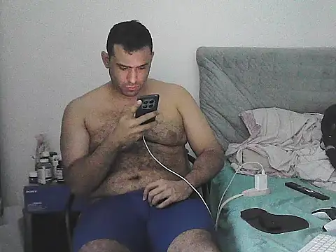 alphalatinobearx webcam
