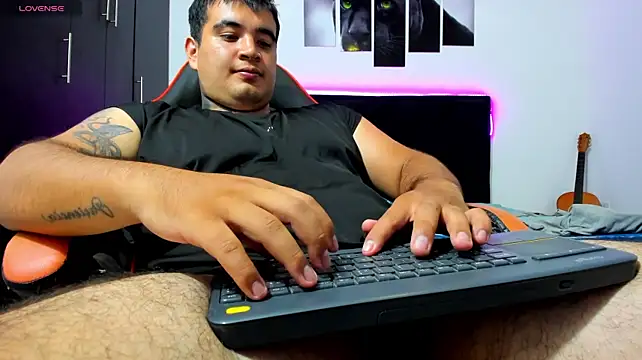 thiago__cp01 live cam on StripChat