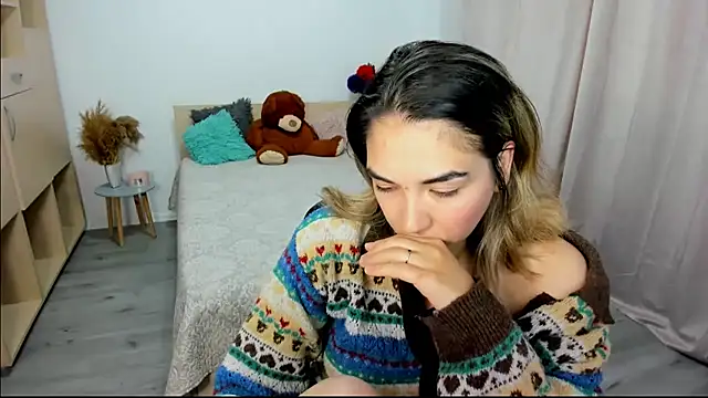 AlexaJuly webcam