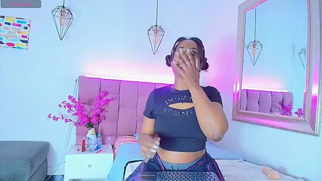 kassandra_Brownn webcam