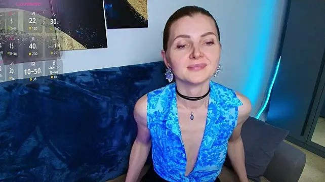 Liza__Evans live cam on StripChat