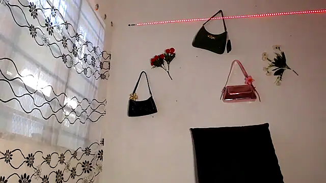 Barbianaa671 live webcam