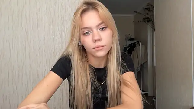 Glamorforyou live cam on StripChat