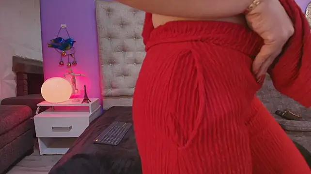 Miss_ellien live cam on StripChat