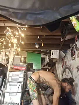 Concrete_Daddy live cam on StripChat