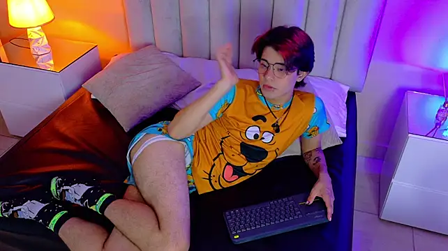 Derek_Sinn live cam on StripChat