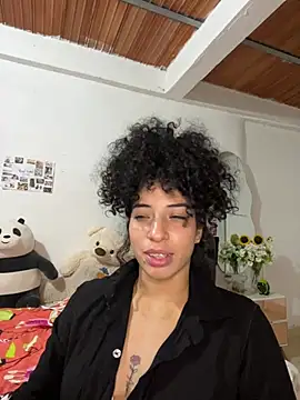 Miily_0 live cam on StripChat