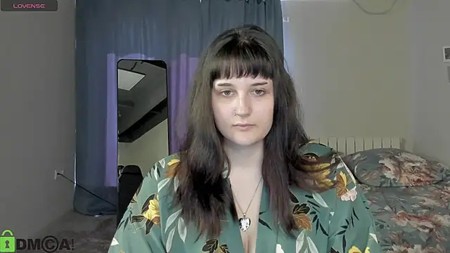 Mia__sensual live cam on StripChat