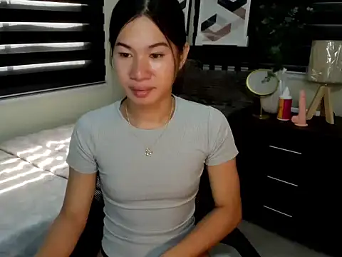 Lulua_ko live cam on StripChat