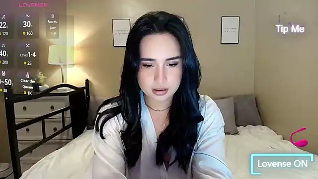 MarianeSaints live cam on StripChat